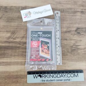 Ultra Pro 75pt ONE-TOUCH UV Magnetic Card Holder