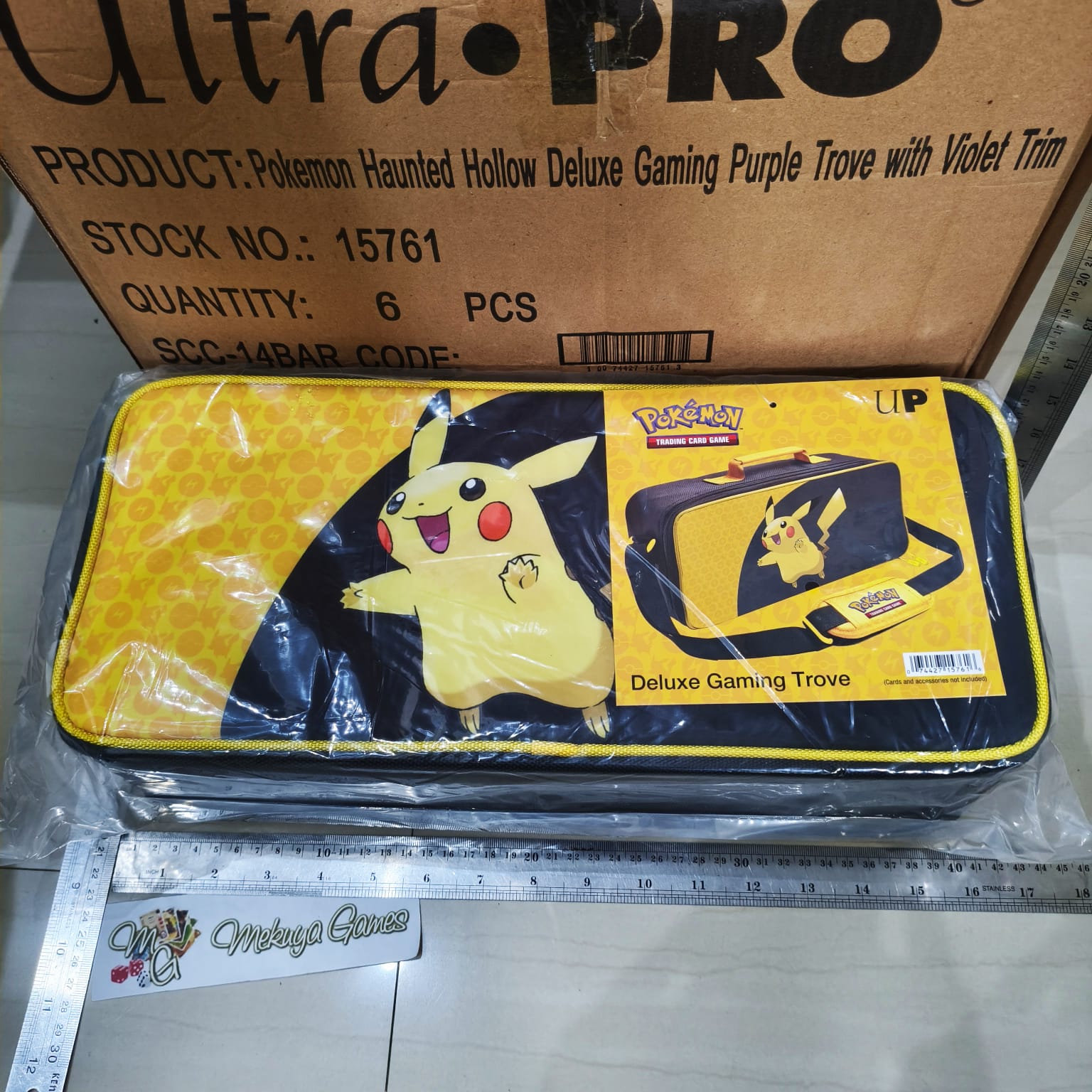 Ultra Pro Pikachu Deluxe Gaming Trove Pokemon Tas Travel Selempang Game Playmat Box Kartu Aksesoris Boardgame TCG Bag - Image 7