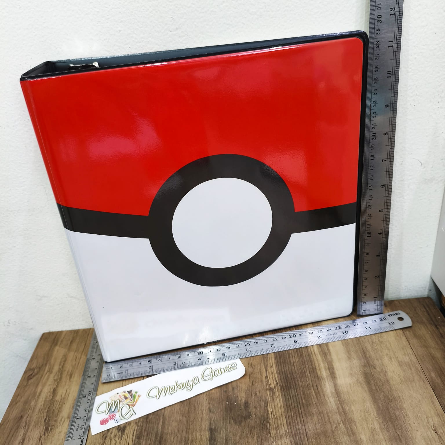 Ultra Pro 2 inch Poke Ball 3-Ring Album for Pokemon Collectors Album Ordner 3 D-ring Binder