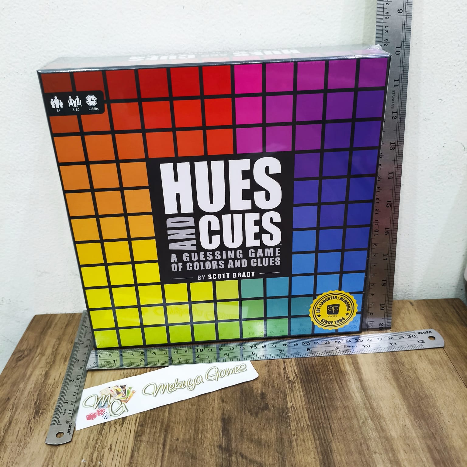 Hues and Cues - Deduction Party Board Game